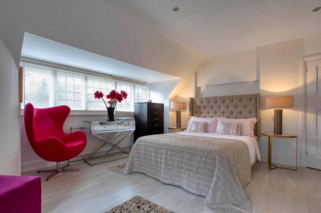 Vila Coach House Woking Exteriér fotografie