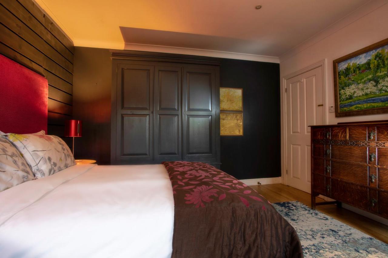Vila Coach House Woking Exteriér fotografie
